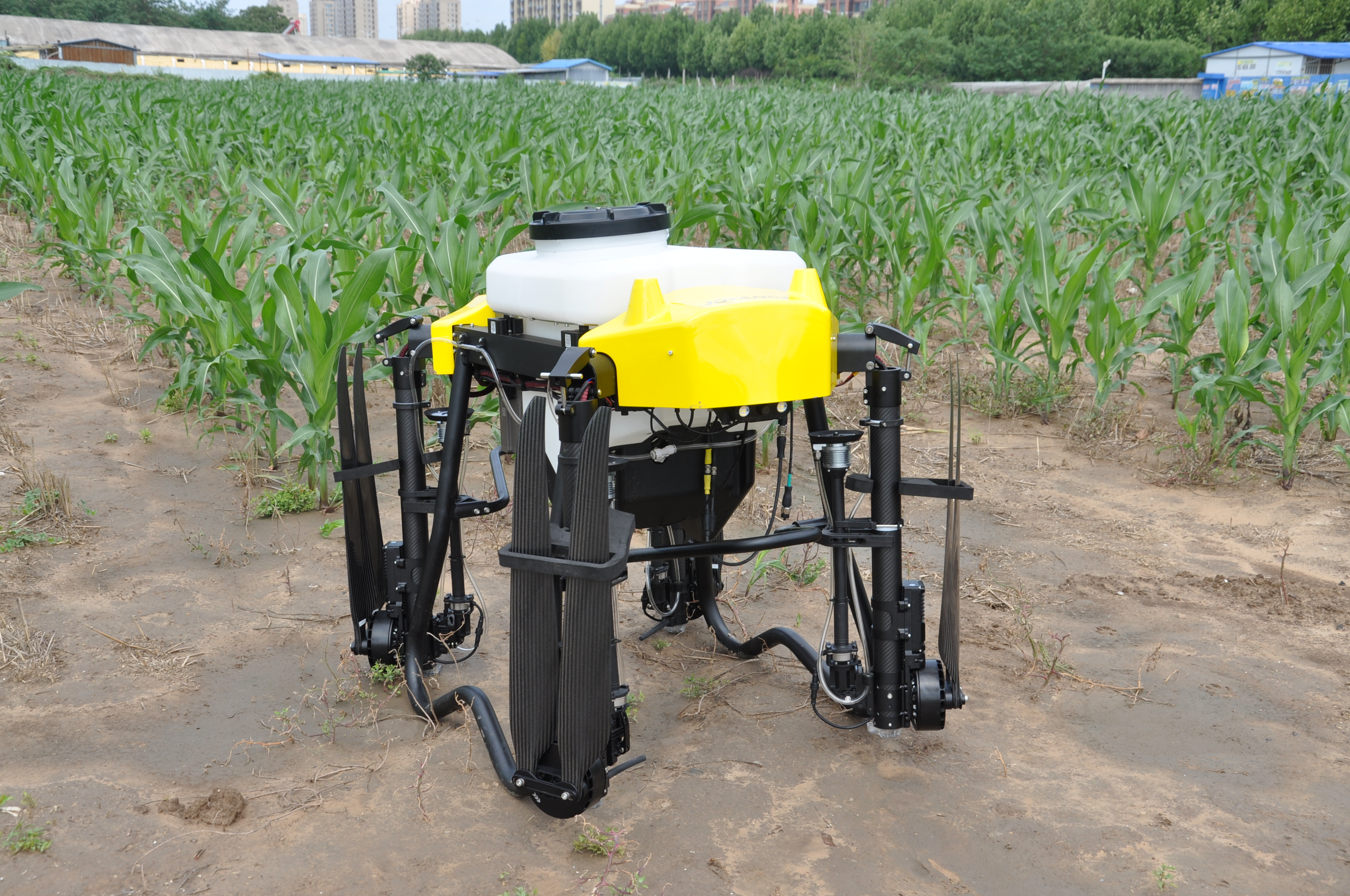 2024 new 40 liters pesticide spraying and spreader drone 