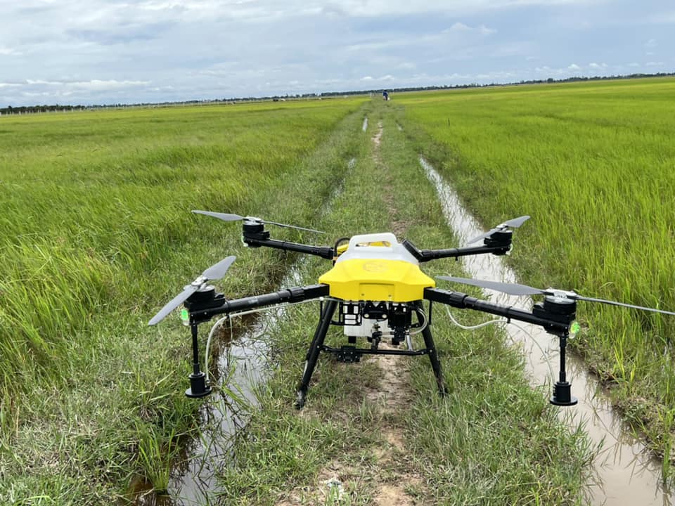 Joyance drone sprayer JT16L-404QC rice fumigation drone paddy spraying
